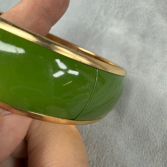 Vintage Gold-Tone & Green Enamel Slip on Bangle Bracelet Women Larger Size - Picture 13 of 16